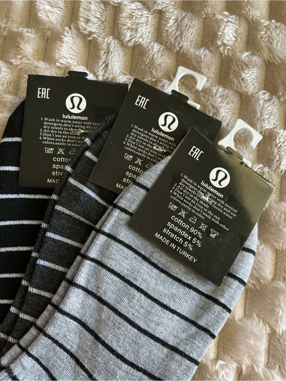 3 Pair Designer Inspired Striped Ankle Sport Socks NWT Black Gray - Picture 3 of 4